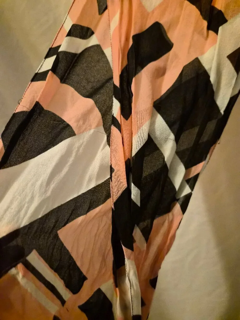 Vintage 80s Scarf Geometric Abstract Print Peach Black White Retro Mod Accessory